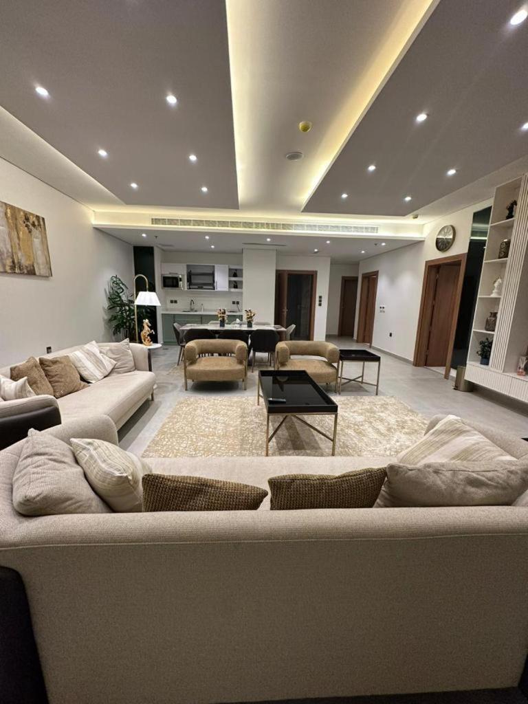 3 Bedroom Luxury I شقة فاخرة ببرج جلامور Apartment Riyadh